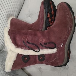 Women's Merrell boots size 9